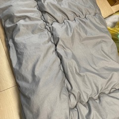 本日引き取り　ダブル 掛け布団 あげます。