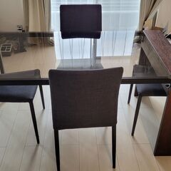 テーブル　&　椅子セットの画像