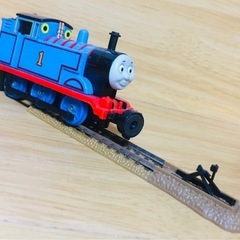 BANDAIトーマス エンジン+線路