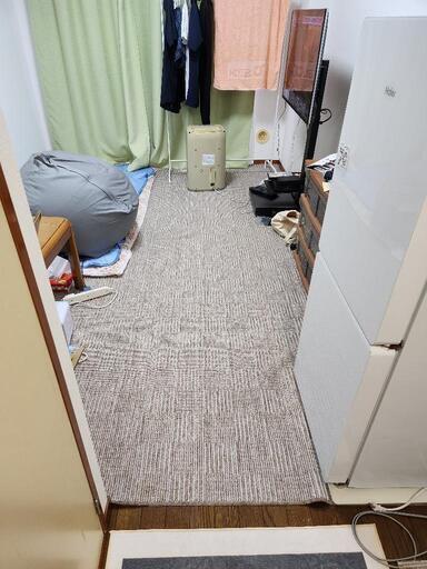 値下げ　じゅうたん６畳　５ヶ月使用のみ
