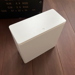 ニトリ 抗菌消臭 ワンタッチ ダストボックス ホワイト の画像