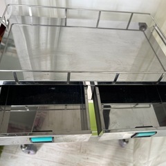  メディカル ワゴン 医療用引出し付カート  医療用ワゴン 枠付ステンレス製ワゴン　 
の画像