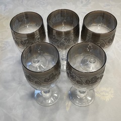 新品、未使用　5つ　
ワイングラス　フリーグラスの画像