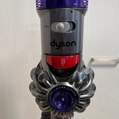 Dyson  V8 slim fluffy　