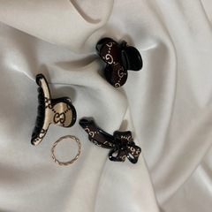 ヘアクリップ未使用品