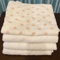 【お取引済】古いバスタオル4枚の画像