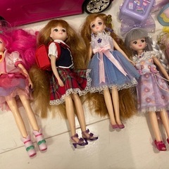 【11/23-24限定で500円】最寄駅での受け渡し可、リカちゃん、プリキュア、ハウス、メイクアップ、ドレスなどの画像