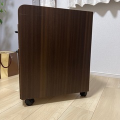 サイドテーブルの画像