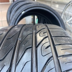 21年製/19インチの画像