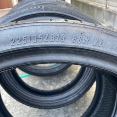 21年製/19インチの画像