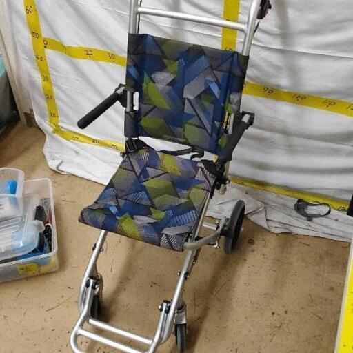 1027-280 軽量車椅子