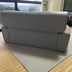 2人掛けソファーの画像