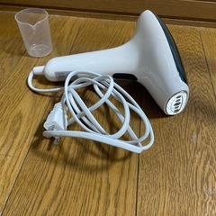 スチームアイロン【20秒でスチーム噴射】CPWORLD 衣類スチーマー ハンガーにかけたまま シワ伸ばし パワフル 軽量 コンパクト 消臭 除菌 家庭用 旅行用 の画像