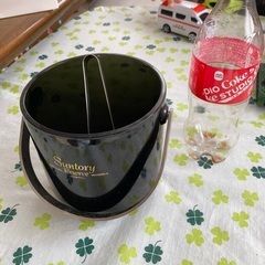 アイスペール、アイスバケット、アイスバスケット　氷