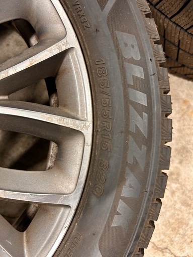 fiat 500 タイヤホイールセット　185/55R15 スタッドレス