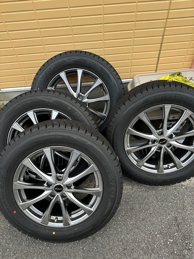 スタッドレスタイヤ　18インチ　４本セット