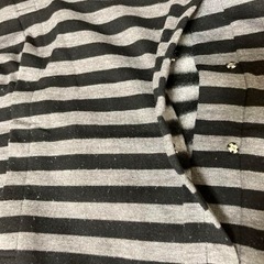 授乳服 黒とグレーのストライプの画像