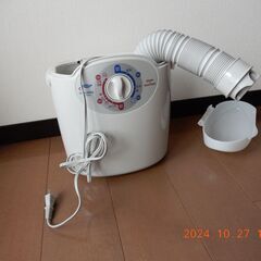 三菱ふとん乾燥機、型名AD-M40,２００２年製、の画像