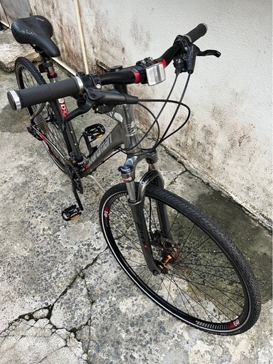 ??UK10段ギア28インチ700×35Cバイク自転車街乗り通勤車通学車?プロフ必要