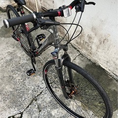 🇬🇧UK10段ギア28インチ700×35Cバイク自転車街乗り通勤車通学車🍉プロフ必要の画像