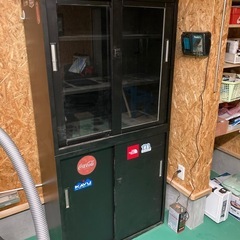 スチール書棚　収納棚　ガレージ