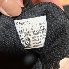 アシックス靴 23.5cmの画像