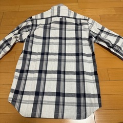 LACOSTE メンズブラウス
の画像
