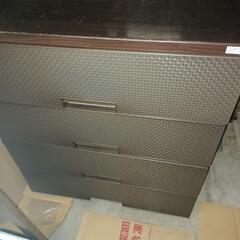 【お取引決まりました。】4段収納BOX  一番上は木？で固いので...