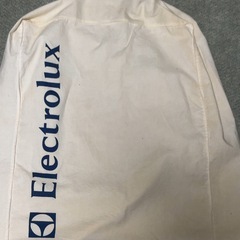 Electrolux オイルヒーター 暖房器具 8枚フィン EOH1208 カバー付 の画像