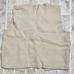 【美品】ニットベスト アイボリー の画像