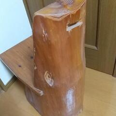 木製　椅子の画像
