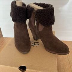 【ほぼ未使用品】UGG アグオーストラリア　ヒールブーツ