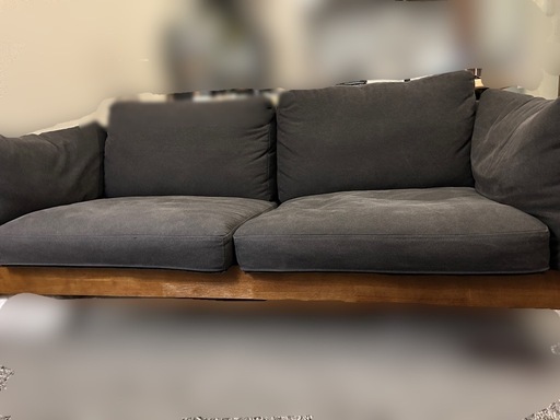 定価8.2万　LOWYAファブリックソファー　