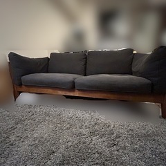 定価8.2万　LOWYAファブリックソファー　の画像