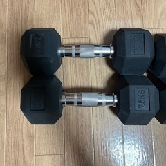 ベンチプレス台とダンベルのセット販売です。の画像