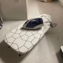 2023年製パナソニックスチームアイロン × IKEAアイロン台 セットの画像