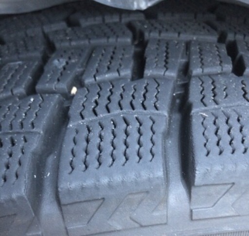 美品　1シーズンのみ使用　winter maxx 185 60 R15　 タイヤ　ホイール　　