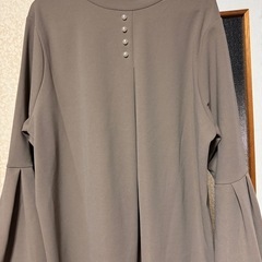 ブラウス