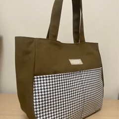 ハンドメイド 前ポケット付き丸いトートバッグ 千鳥格子