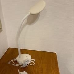 【ニトリ】デスクランプ