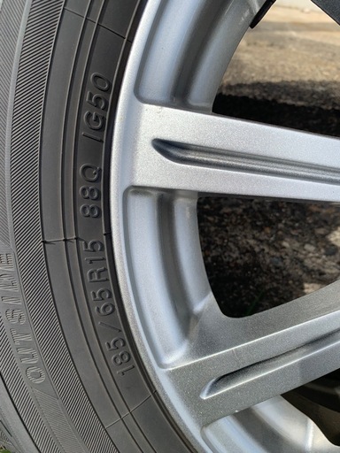 185/65R15 スタッドレスタイヤ　YOKOHAMA 