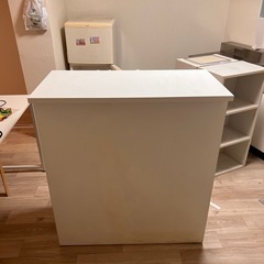 カウンターテーブルの画像