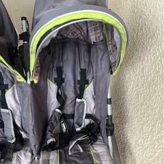 Jeep 双子用ベビーカー グレーの画像