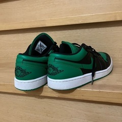 Nike Air Jordan 1 Low Lucky Greenの画像