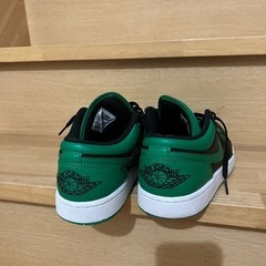 Nike Air Jordan 1 Low Lucky Greenの画像