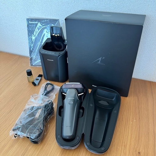 【美品】Panasonic ラムダッシュ6枚刃　洗浄器付き