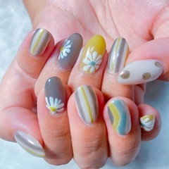 浜松市浜名区ネイルサロンNails ui