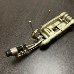 自転車用電動空気入れ+マルチツールの画像