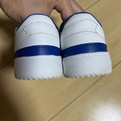 adidasスニーカー　14cmの画像