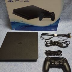【PS4】【ディスプレイ 他おまけ付き】【ペルソナ5ザロイヤル付き】 CUH-2200A 500GB 　の画像